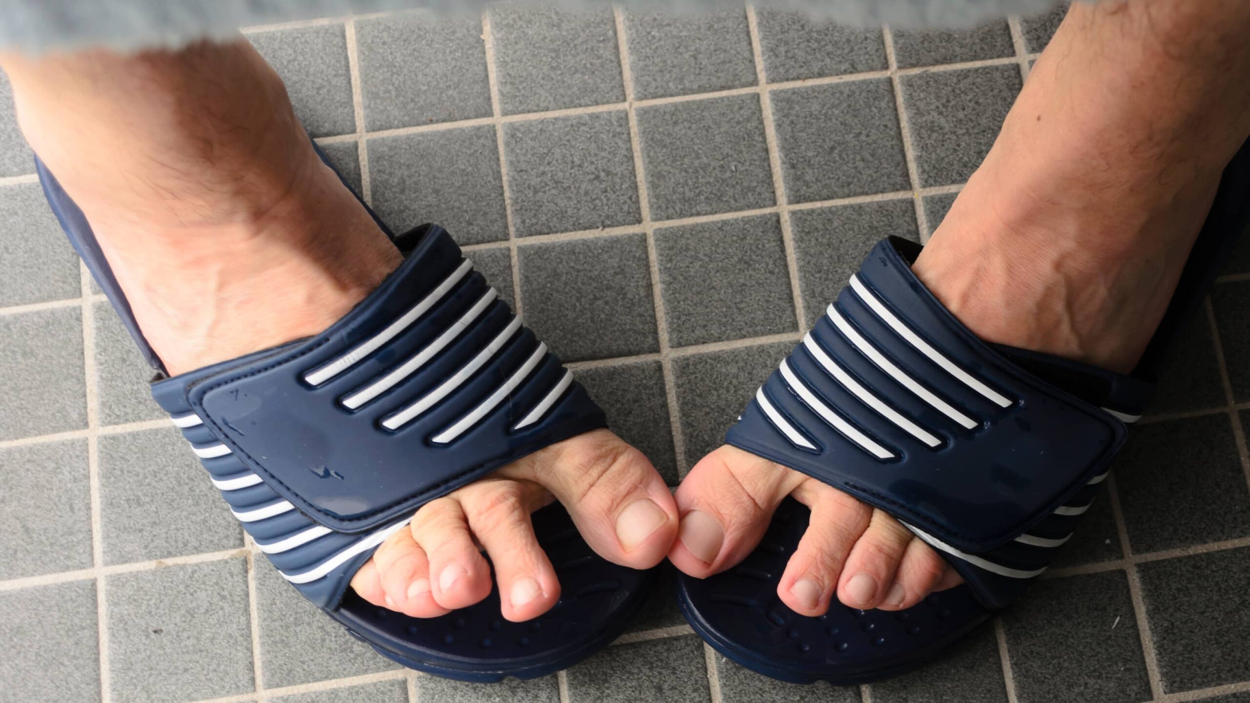 Badelatschen für die Sauna